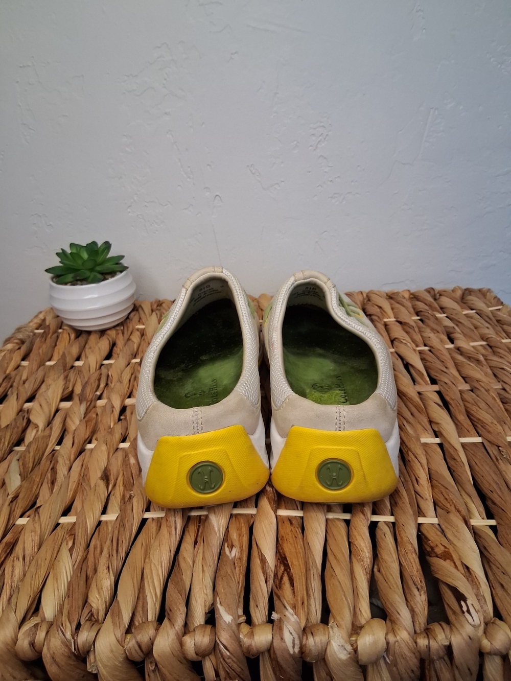 Cole Haan NikeAir Slip On Sneakers Womens 8.5B Beige Green Yellow Comfort Walkin - Picture 4 of 10
